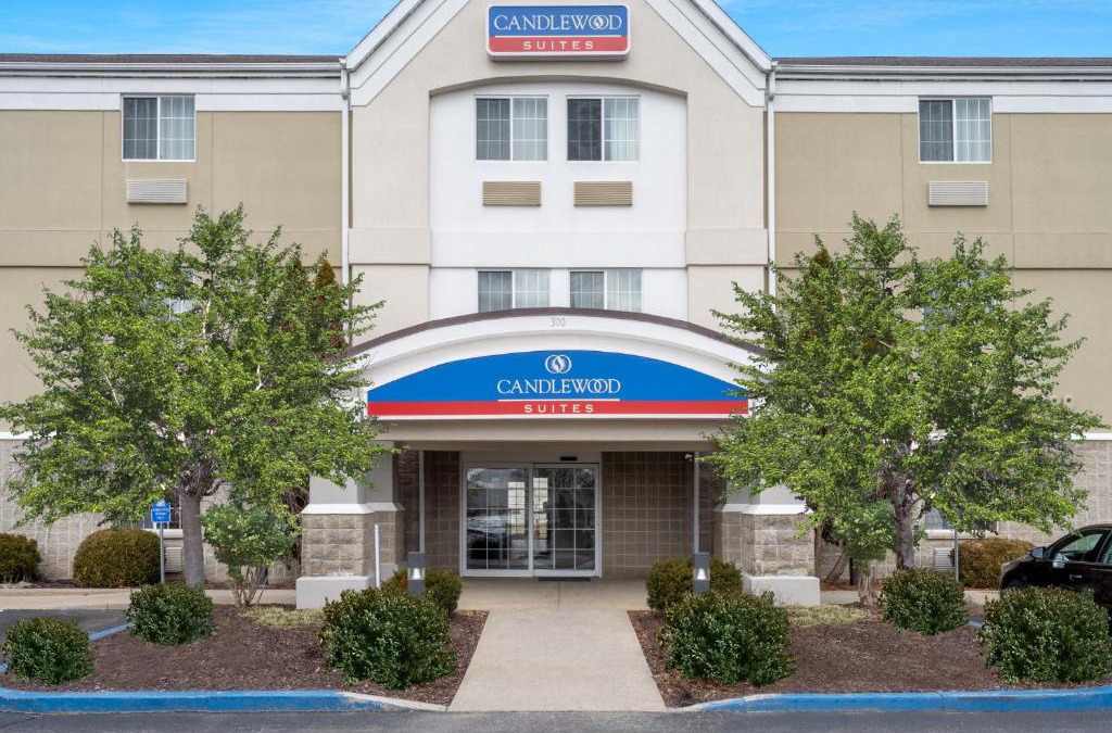 Elkhart Hotel | Candlewood Suites Elkhart by IHG