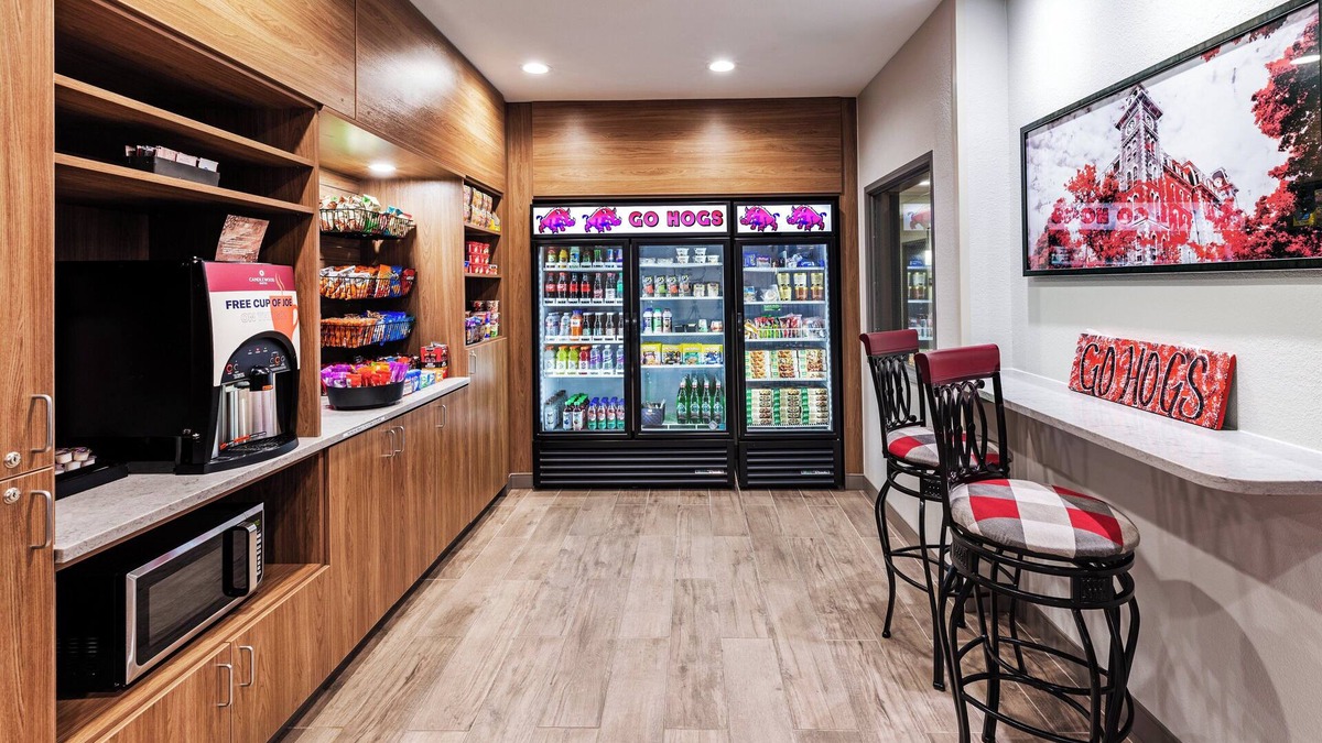 Fayetteville Hotel | Candlewood Suites Fayetteville – University of Arkansas by IHG