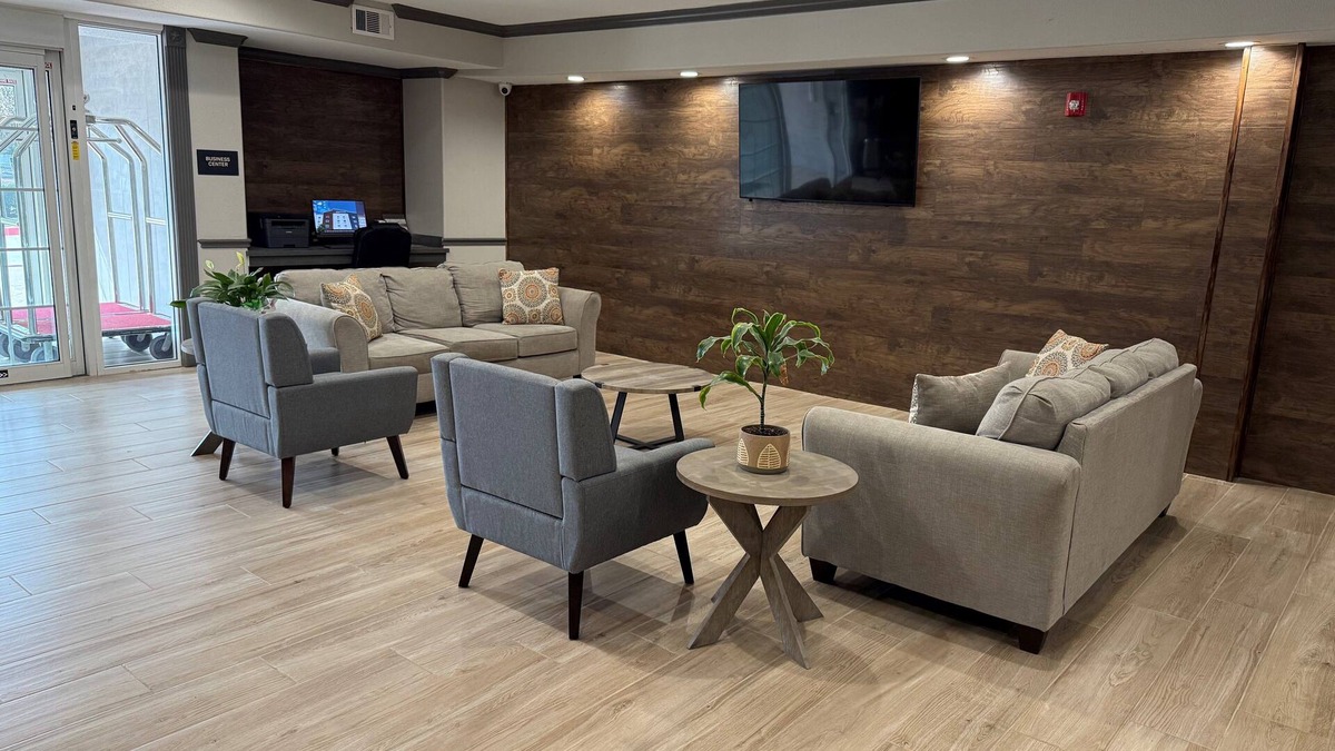 La Porte Hotel | Candlewood Suites La Porte by IHG