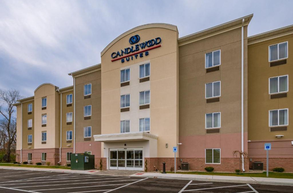 Mishawaka Hotel | Candlewood Suites Mishawaka by IHG