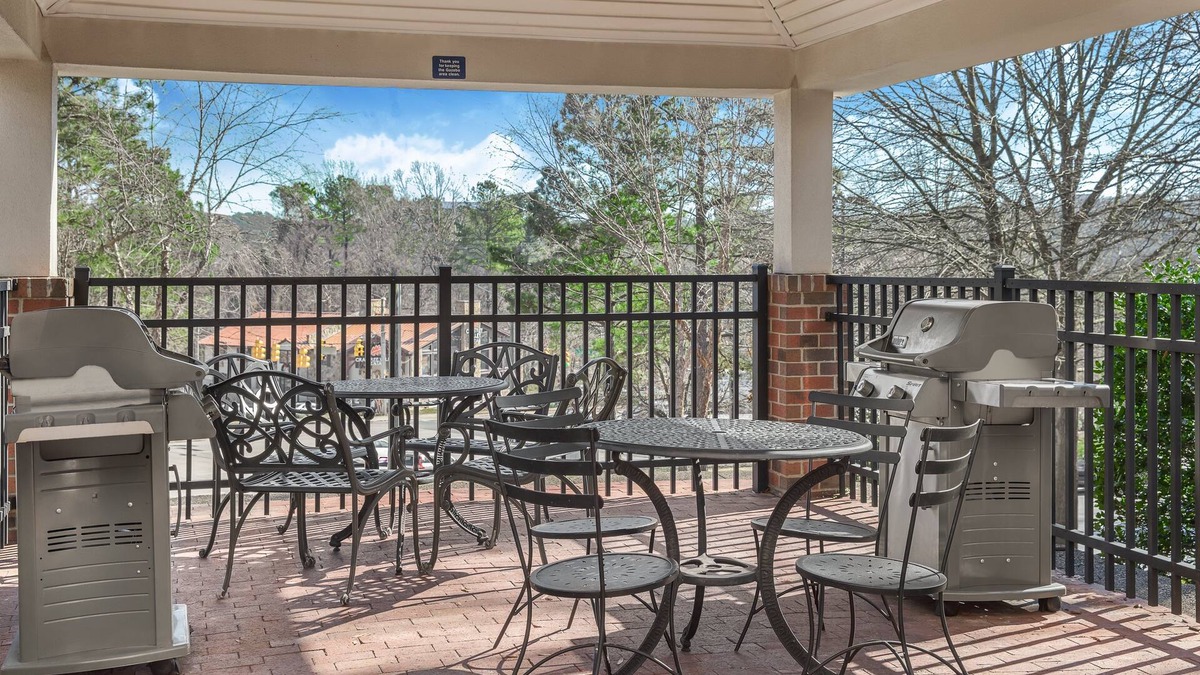 Crabtree Hotel | Candlewood Suites Raleigh Crabtree by IHG
