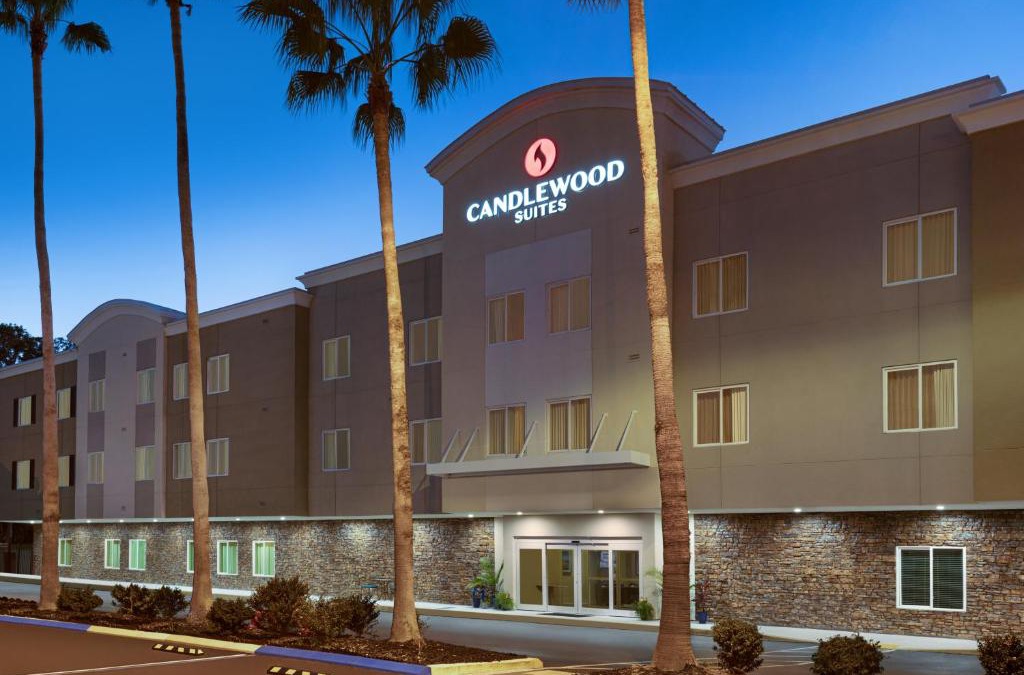 Safety Harbor Hotel | Candlewood Suites - Safety Harbor by IHG