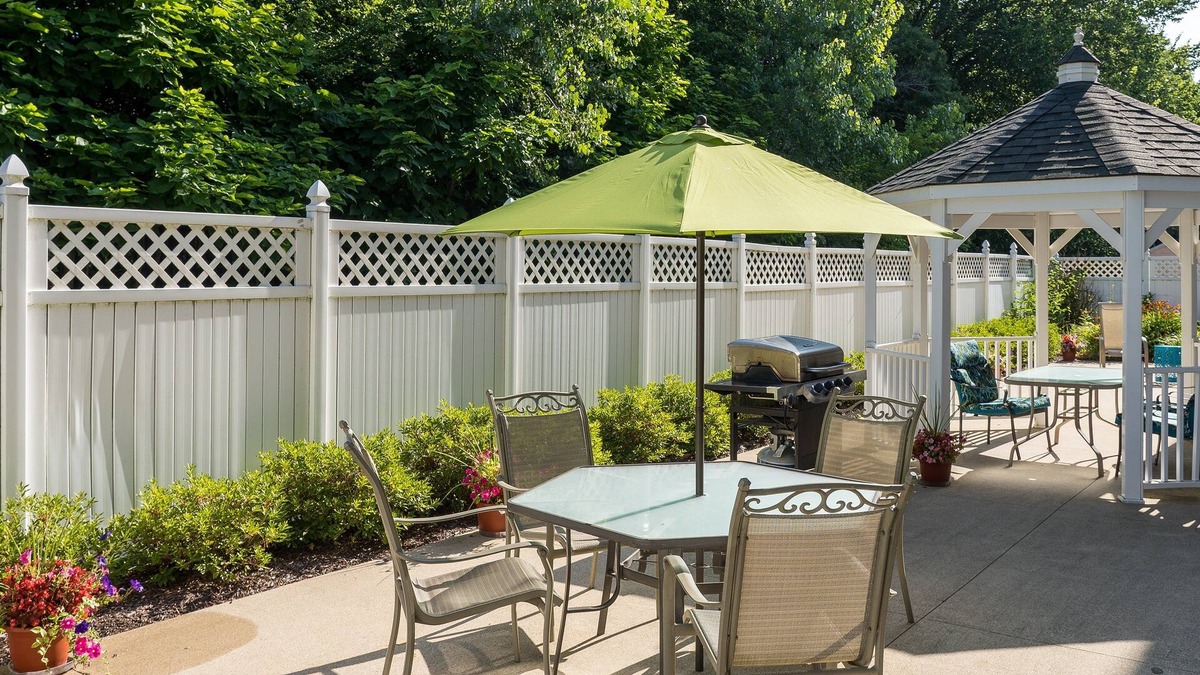 Stevensville Hotel | Candlewood Suites St. Joseph/Benton Harbor by IHG