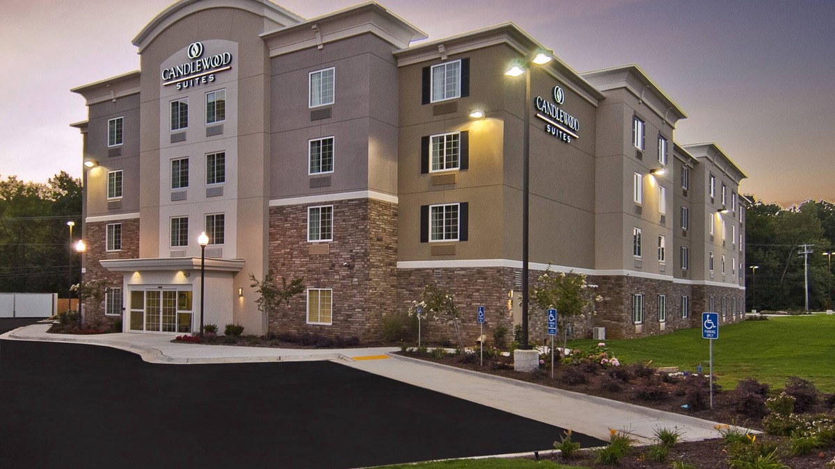 Tupelo Hotel | Candlewood Suites Tupelo North by IHG