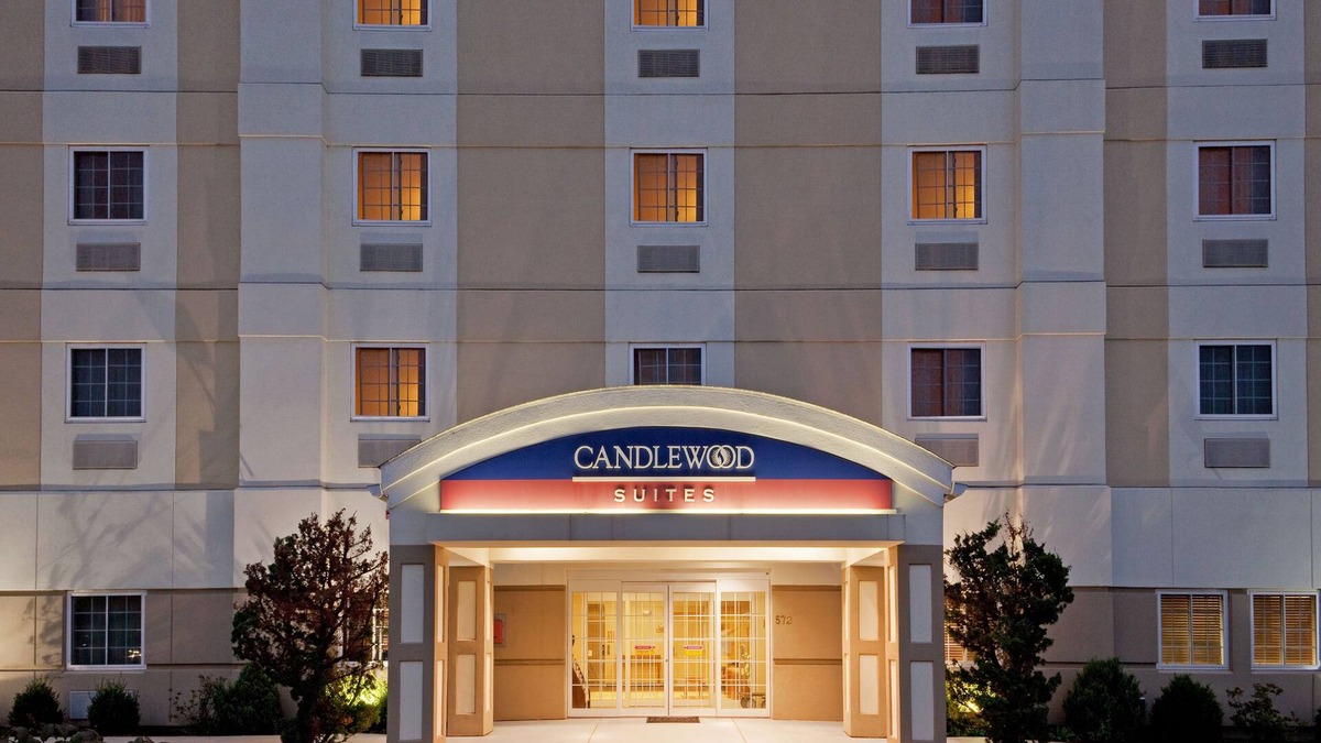 West Springfield Hotel | Candlewood Suites West Springfield by IHG