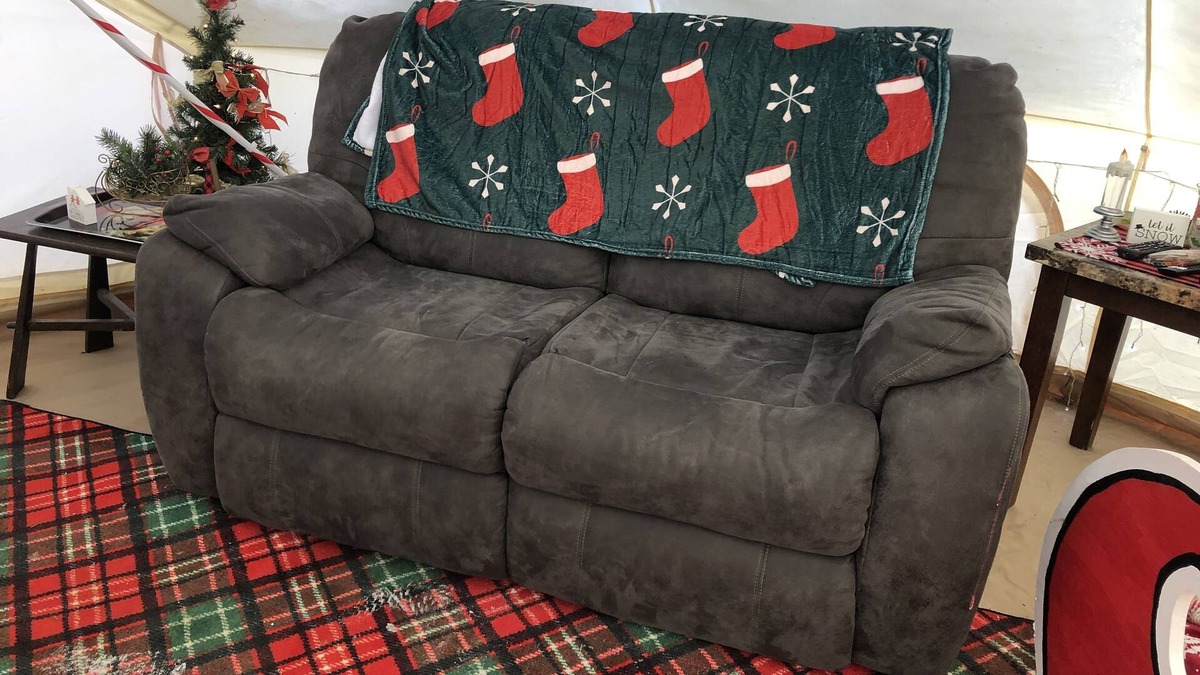 Killen RV Rental | Candy Cane Glamp