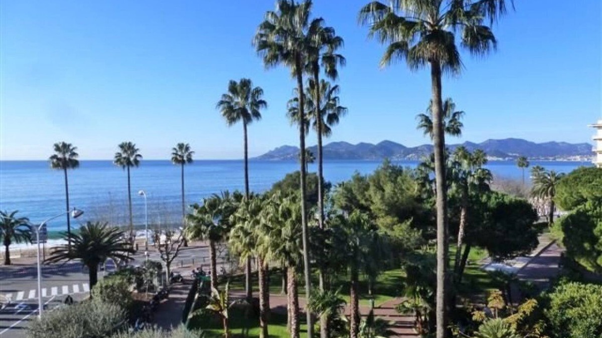Le Suquet Apartment | CANNES 1 ROOM SEA VIEW