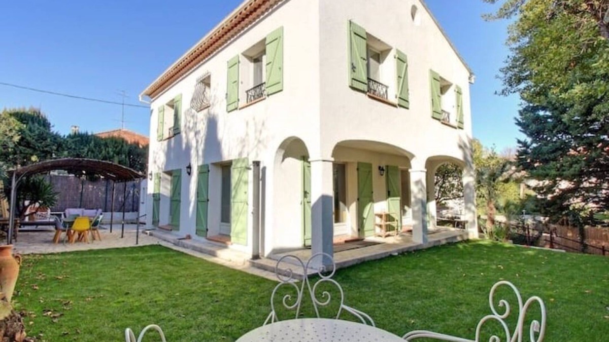 Carnot Villa | Cannes Centre. Villa à 10mn du Palais des Festival