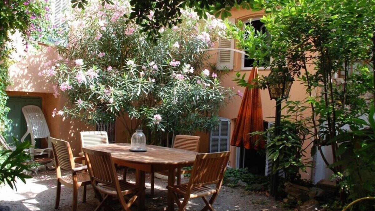 Le Suquet House | CANNES, STA1* Near MER&CONGRES/JARDIN