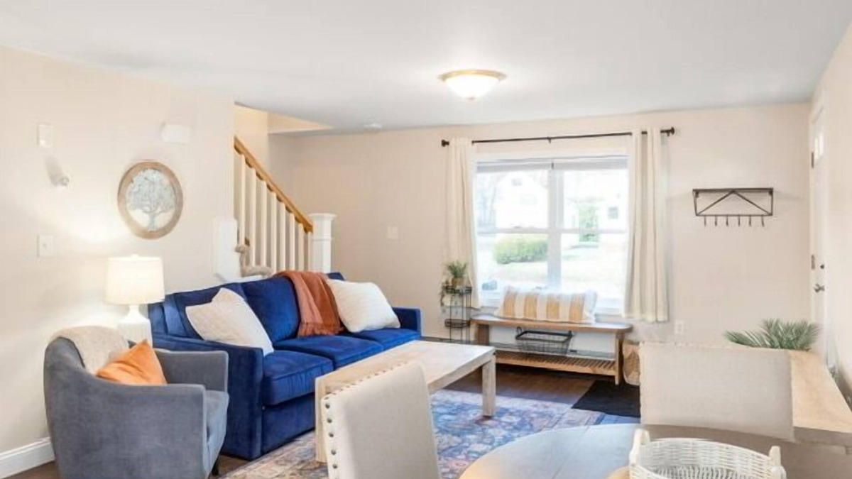 Salem House | Canobie Lake Hideaway