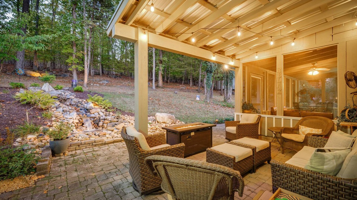 Piney Flats Cabin | CanoeCabin,Bring Watercraft,CoveredSlip@Marina