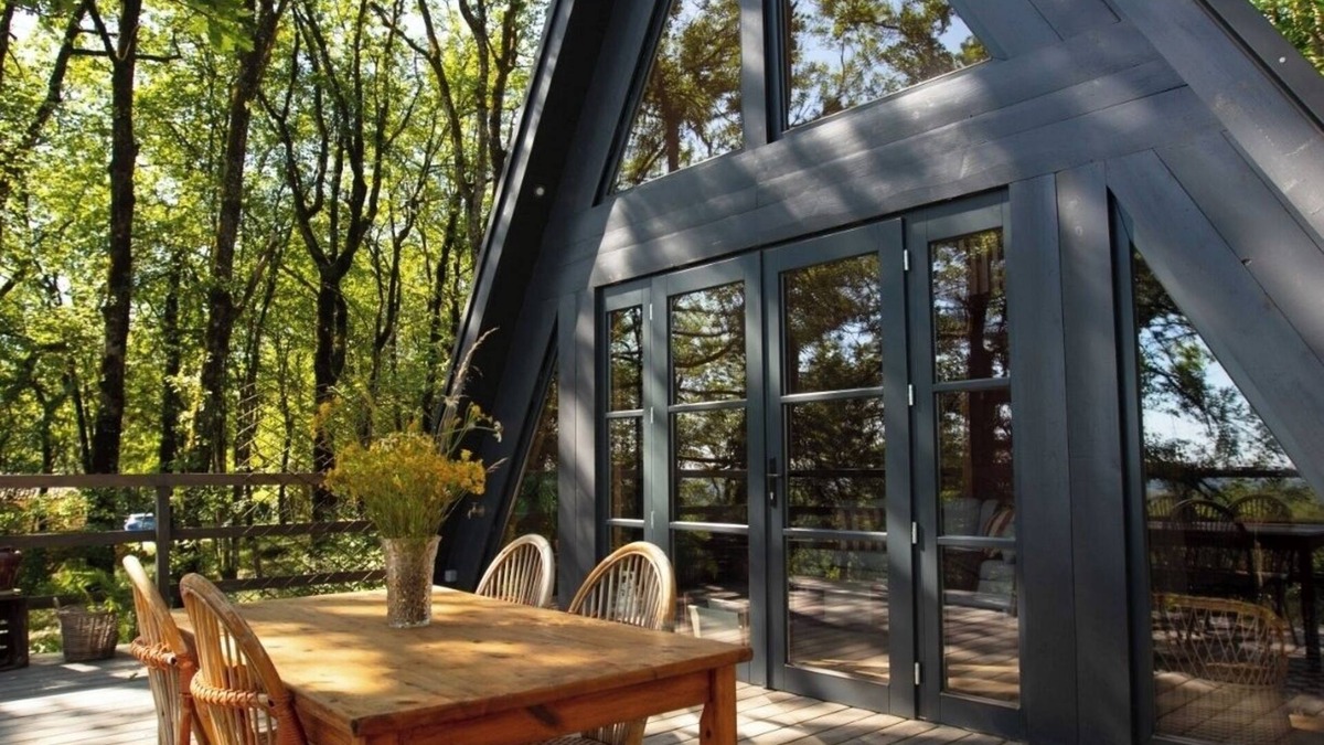 Saint-Leon-sur-Vezere House | Canopée
