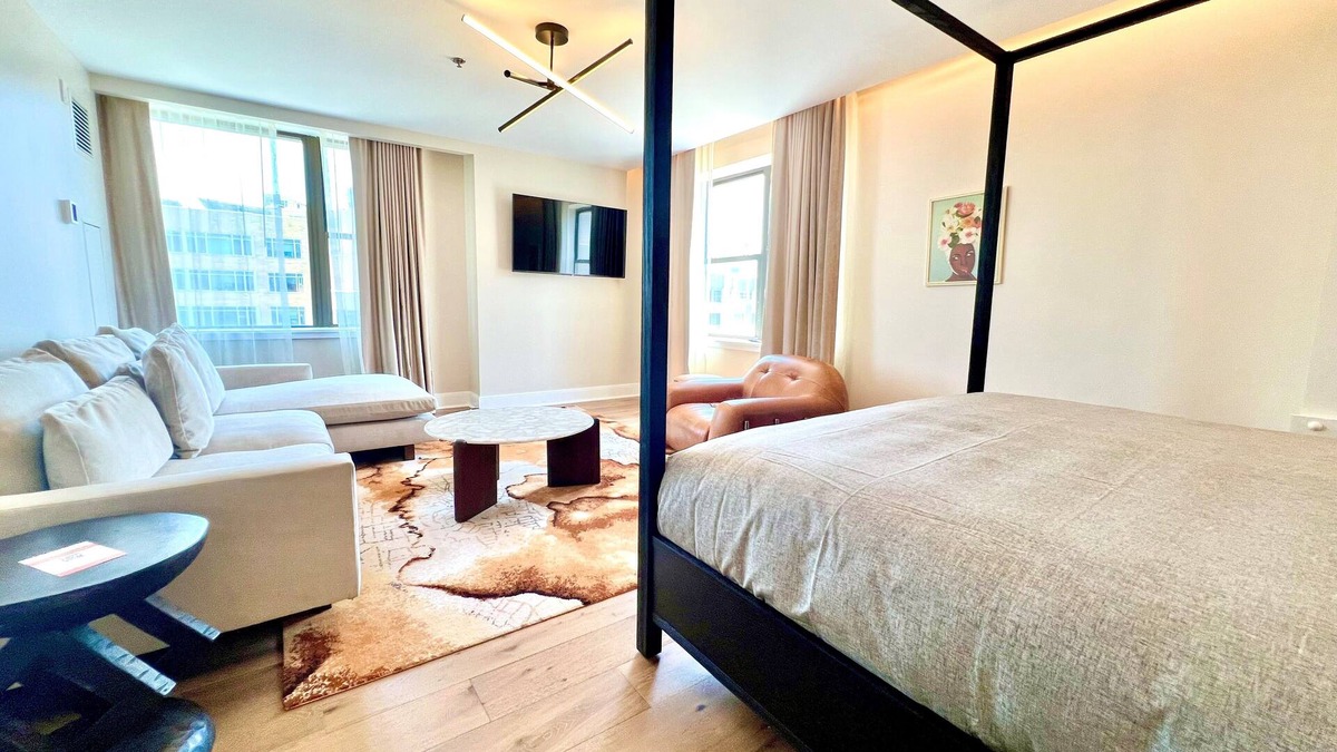 Dupont Circle Hotel | Canopy by Hilton Washington Embassy Row