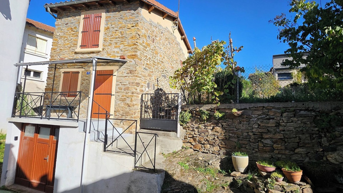 Massiac Villa | Cantalou House