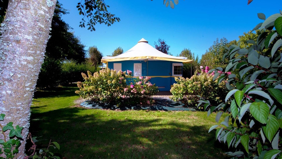 Ferel House | Canvas bungalow near Pénestin- Camping Les Rives de Vilaine **