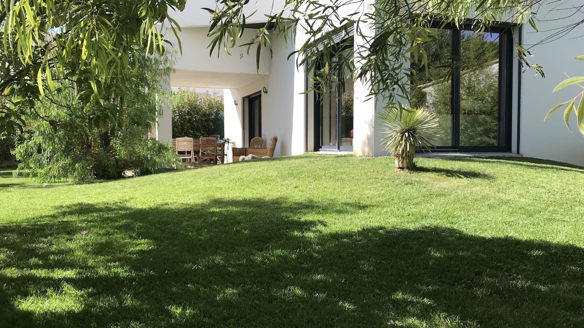 Cap d'Agde House | CAP D'AGDE New comfortable villa 100m from the beach with wooded garden 300m2