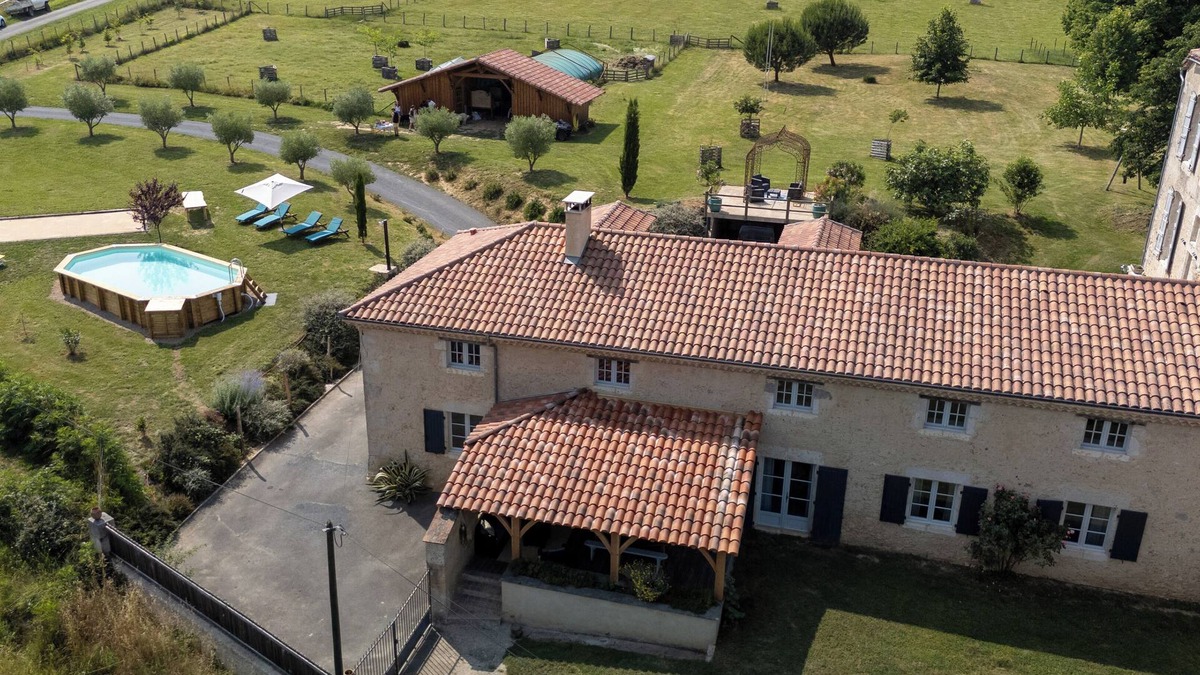 Saint-Pierre-de-Buzet House | Cap de Jean - LE CHAI - PRIVATE SWIMMING POOL, 2 GAME ROOMS AND LARGE GARDEN.