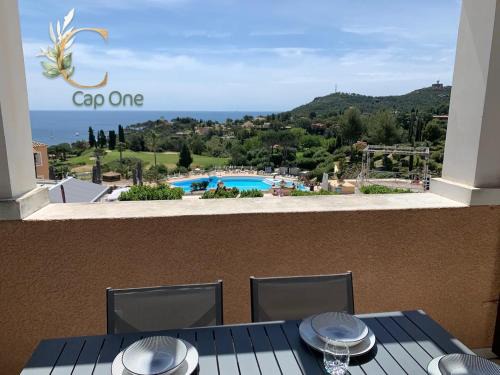 Cap Esterel Apartment | Cap One, au cœur de Cap Esterel VUE MER & PISCINES - Accès piscines et parking couvert inclus
