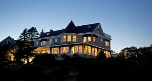 Kennebunkport Resort | Cape Arundel Inn and Resort