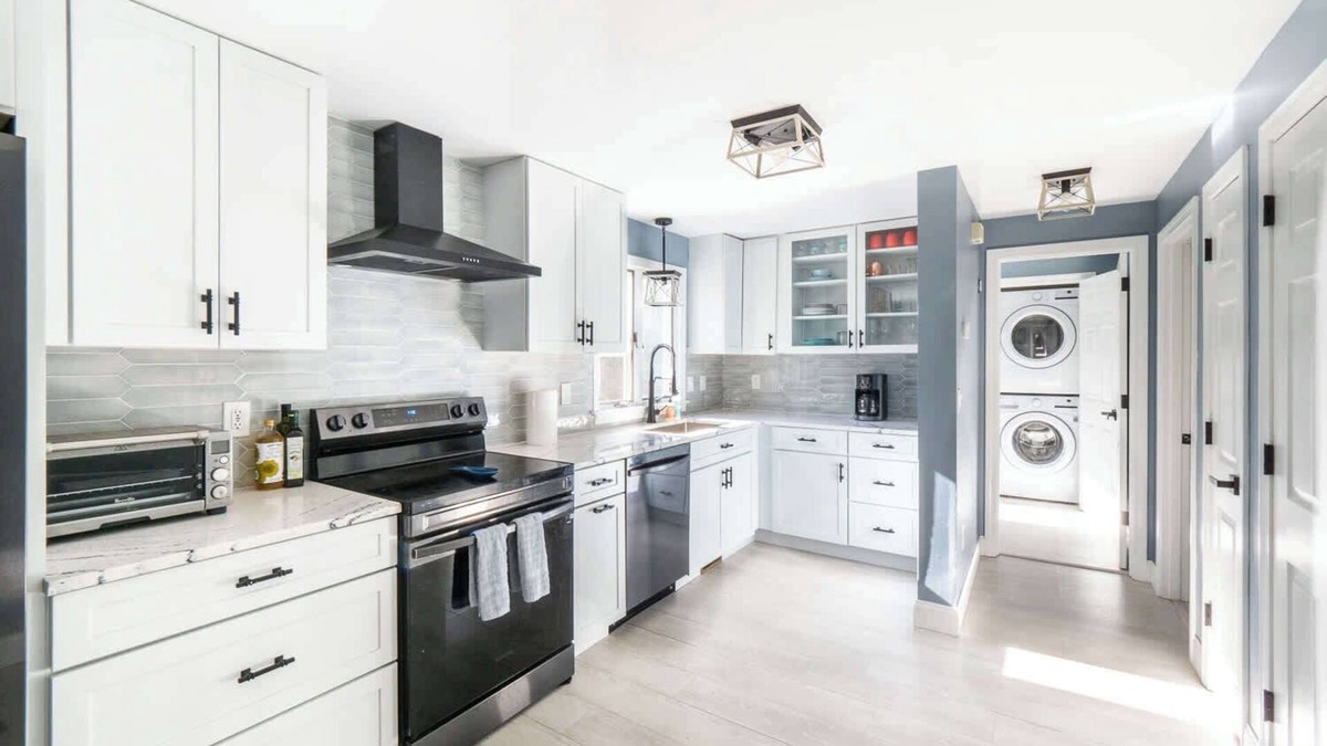 North Falmouth House | Cape Cod Haven Near Beaches & Town Center