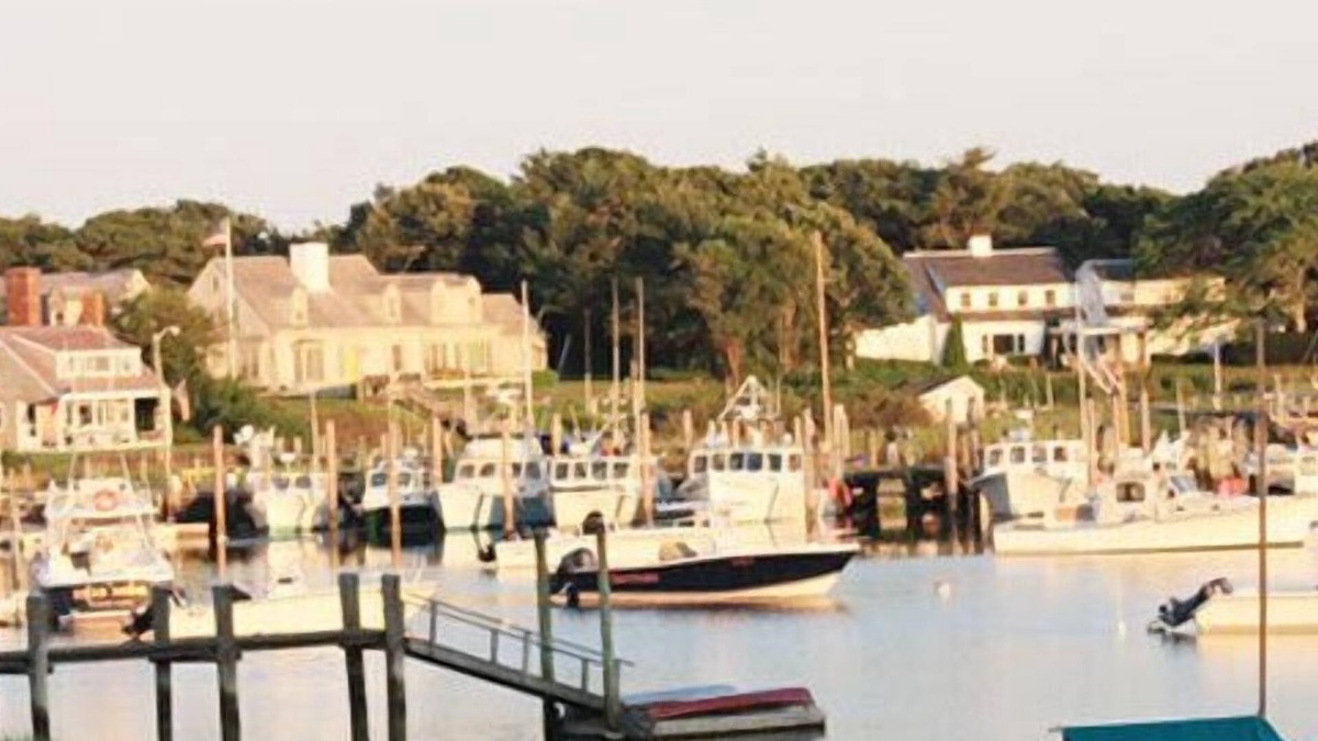 Main Street Hyannis Hotel | Cape Cod Inn