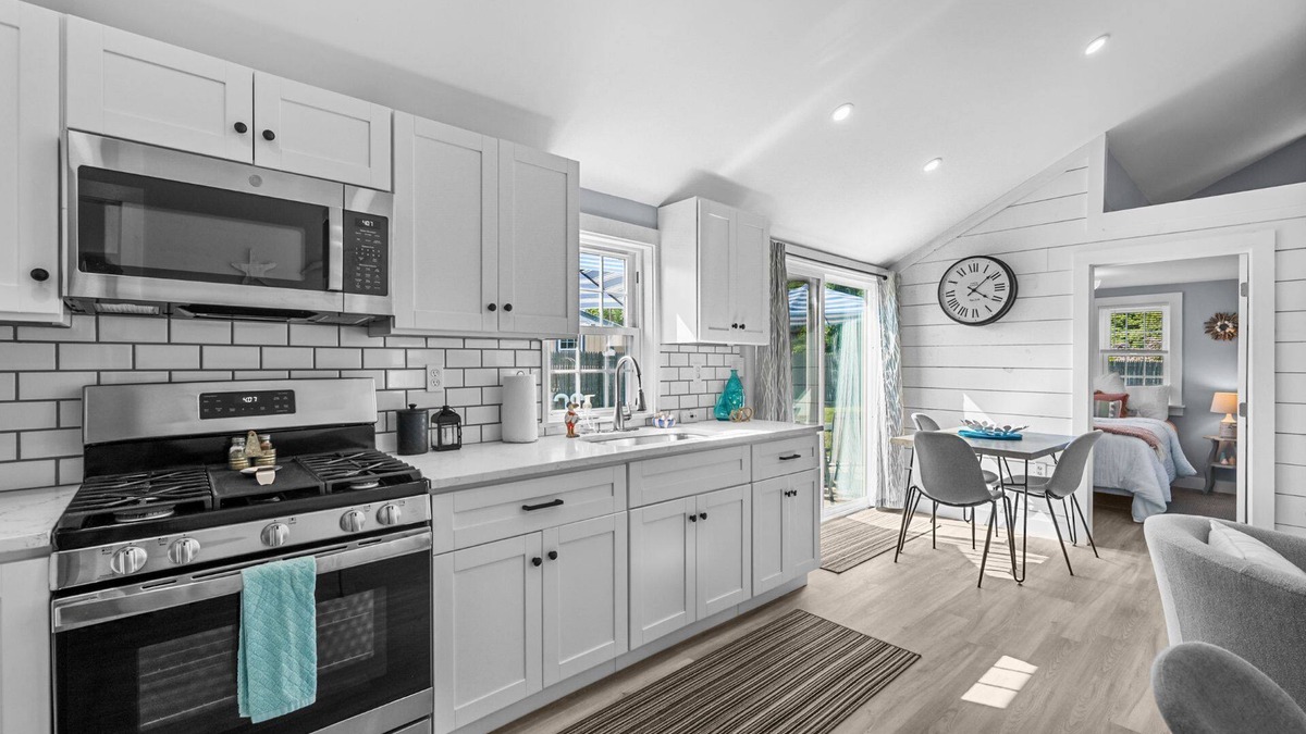 West Dennis Cottage | Cape Cod Retreat Perfect for Families, Close to Beaches