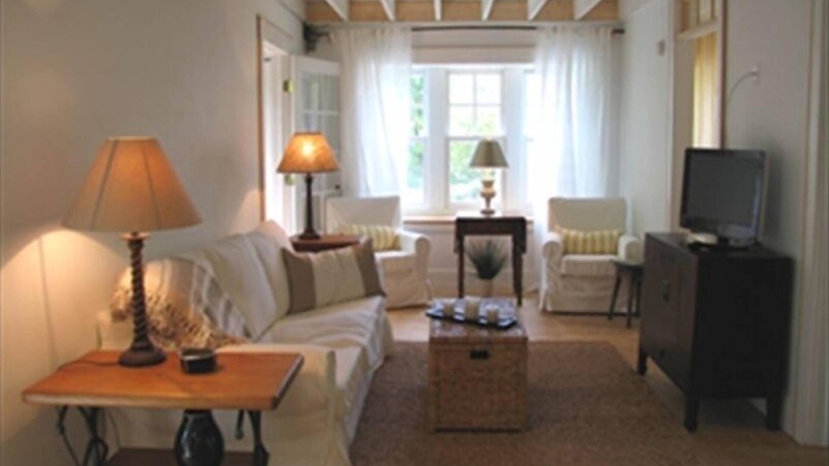 Cape May Apartment | Cape May Point area near the Hawkwatch/lighthouse/beaches/land conservancy