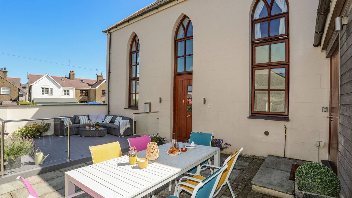 Edern Cottage | CAPEL TABERNACL, pet friendly, with open fire in Morfa Nefyn