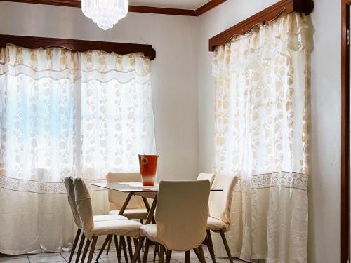 Armenia House | Capital Escape - Charming bungalow with WiFi & AC