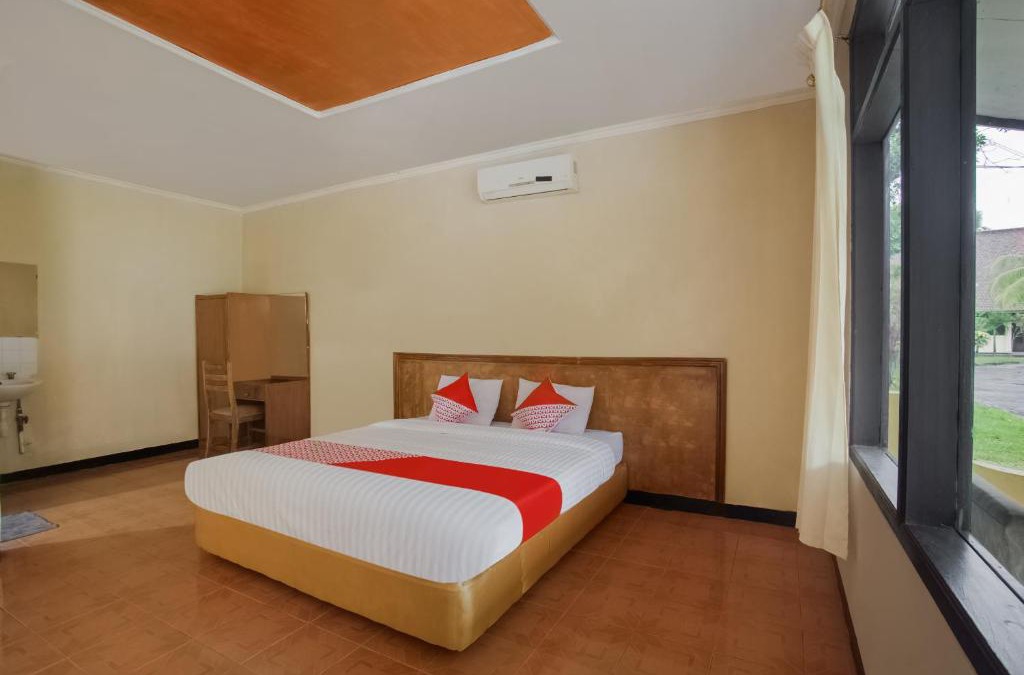 Pelabuhan Ratu Hotel | Capital O 3094 Hotel Cleopatra