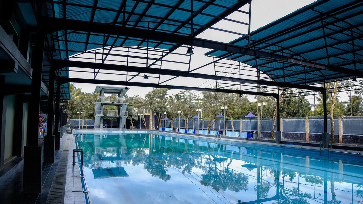Jombang Hotel | Capital O 887 Green Hill Hotel And Convention Center