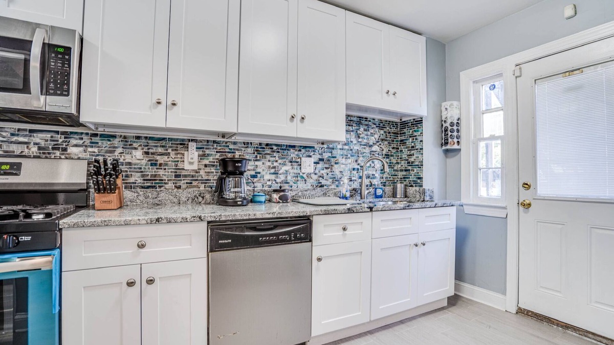 Kingman Park House | Capitol Hill and Downtown DC townhouse for long-term and short term stay