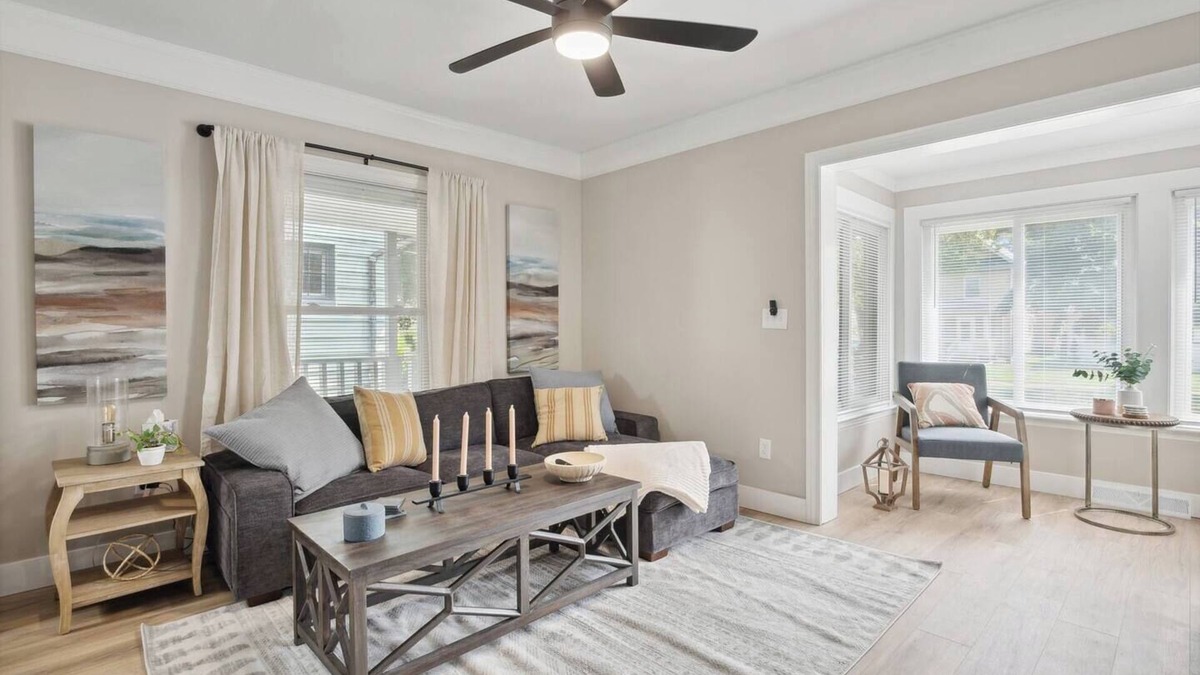 Lansing House | Capitol Oasis 3 bed/2 bath near downtown Lansing!
