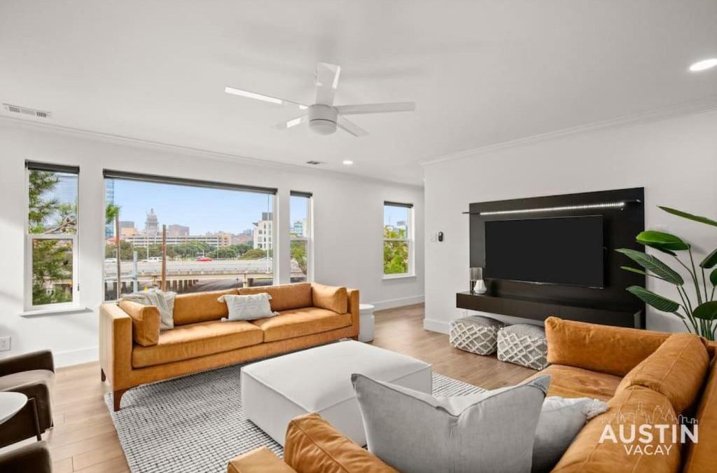 Swede Hill House | Capitol View DT w Elevator with Free Swim Club Access