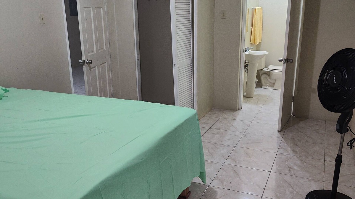 West Gate Hills Apartment | Capricorns Retreat