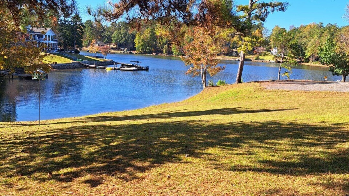 Wedowee House | Captain Bob's Lake House
