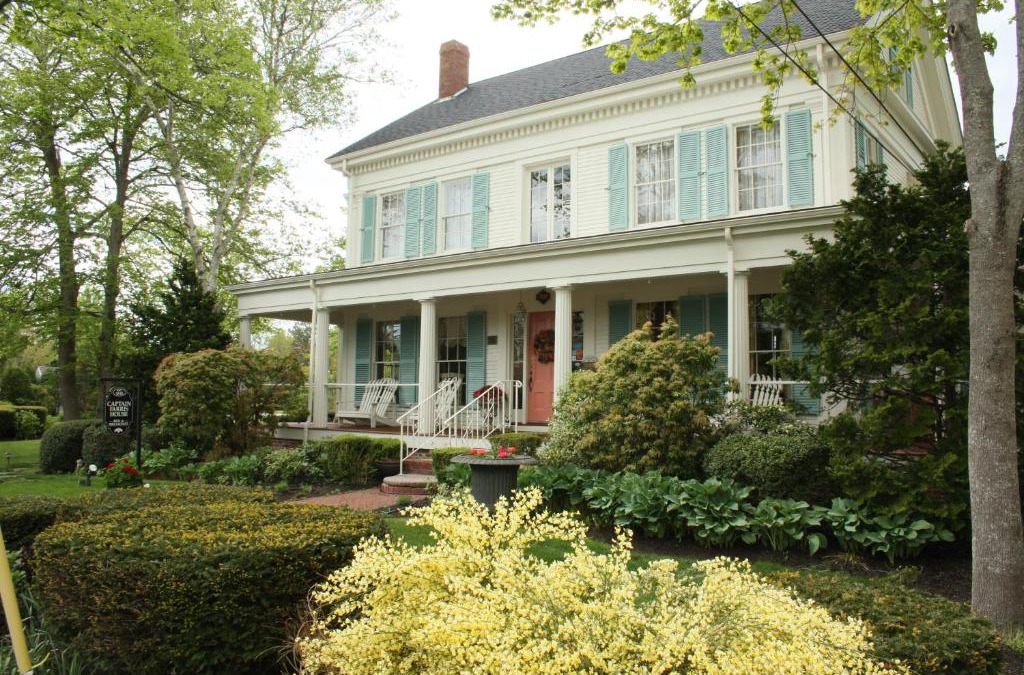 South Yarmouth Bed & Breakfast | Captain Farris House