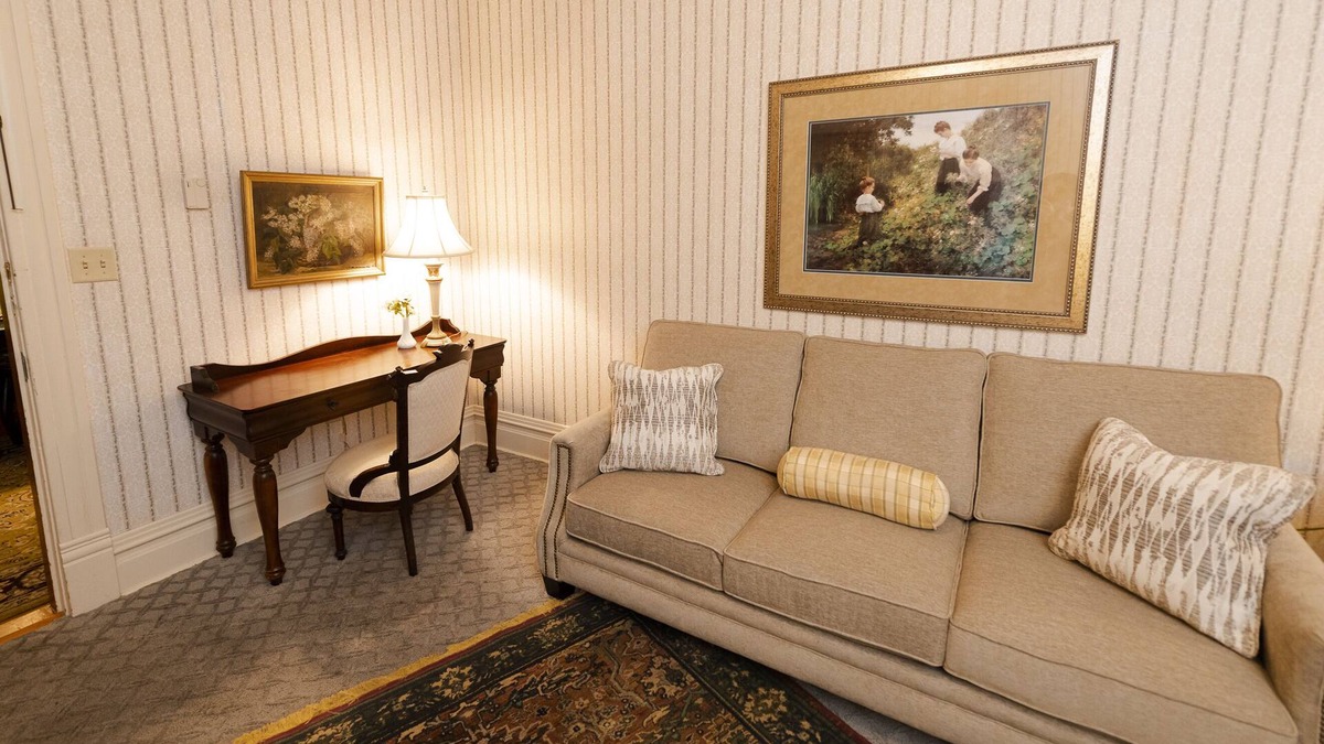 Arkadelphia Hotel | Captain Henderson House
