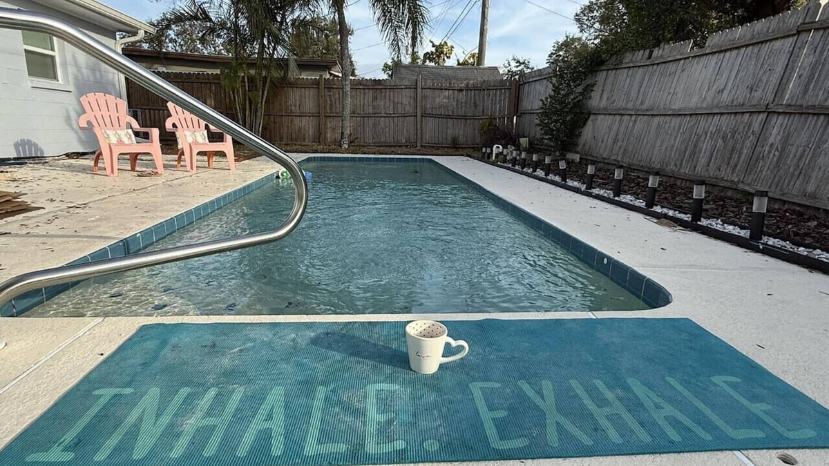 Orange Lake Village House | Captain's Cove with pool in Sunny Largo, FL