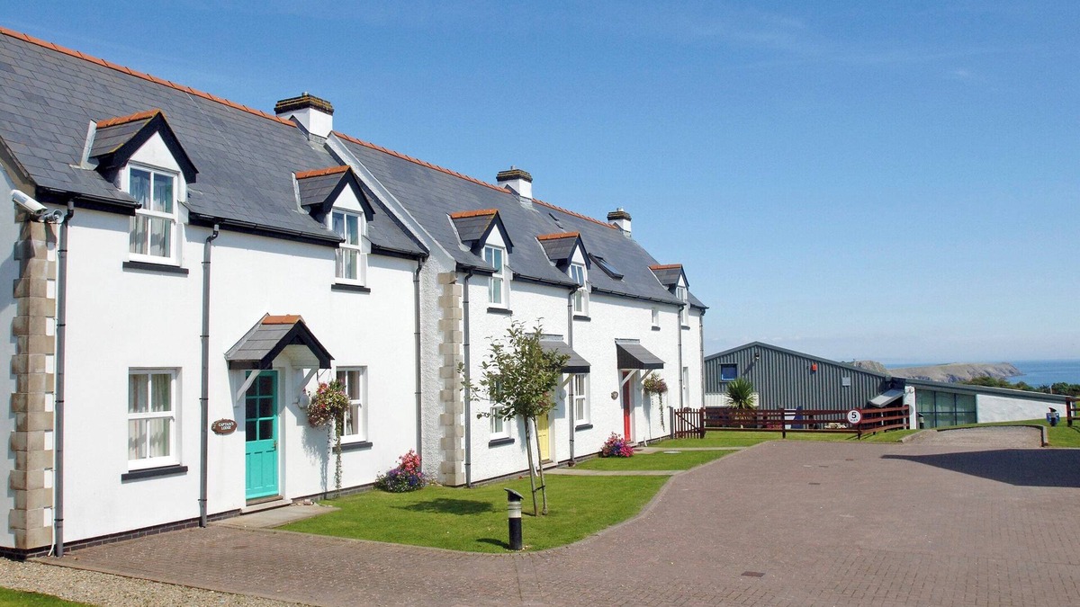 Lydstep Cottage | Captain's Lodge - UK6732