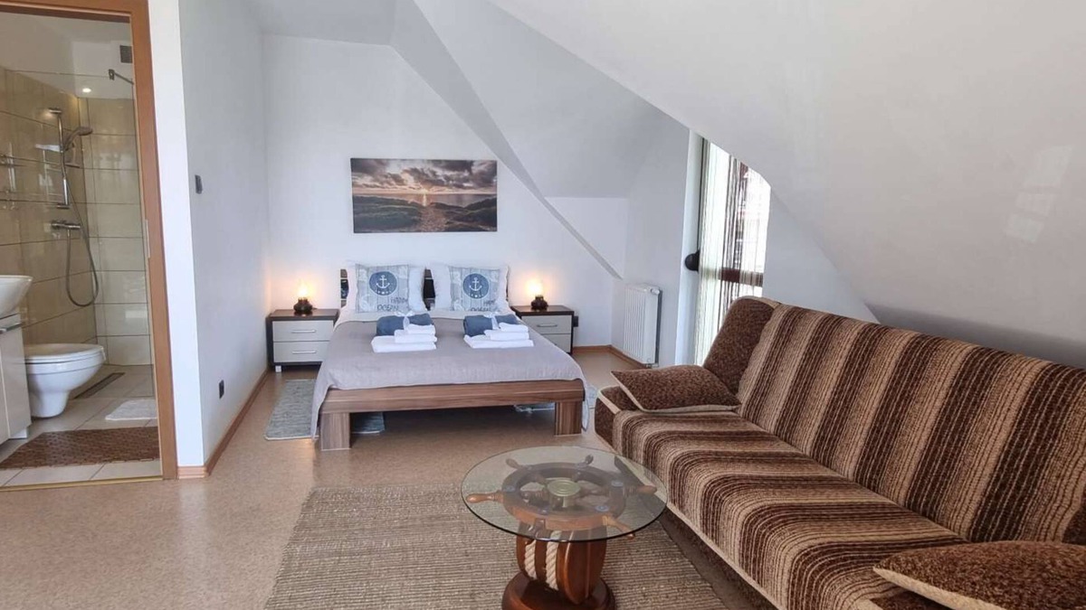 Dzielnica Uzdrowiskowa House | Captain's Villa * River View * Superior Double Room with Private Bathroom and Balcony