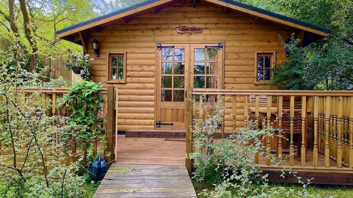 Brinkley Cabin | Captivating 1-Bed Cabin in Newmarket
