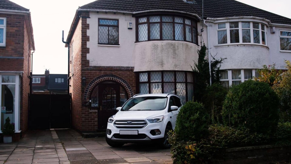 Shirley House | Captivating 3-Bed House in Birmingham