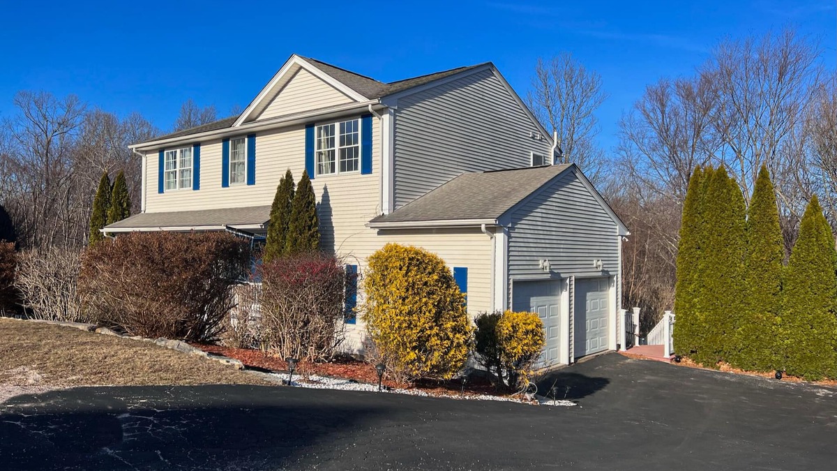 West Warwick House | Captivating Warwick Family Home