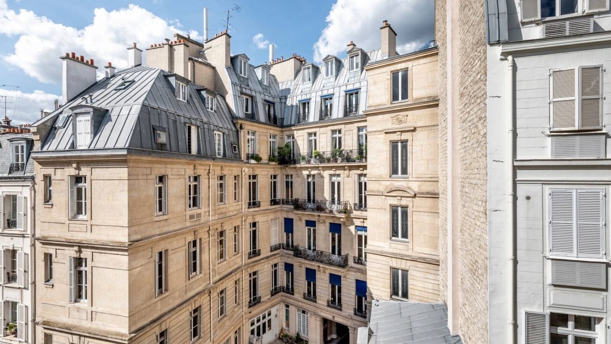 7th Arrondissement Apartment | Capturing the elegance, spirit & uniqueness of Saint-Germain-des-Prés.