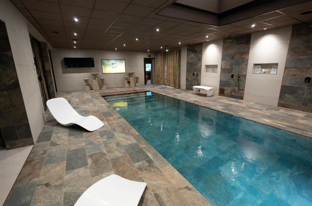 Saint-Etienne Bed & Breakfast | CARACALLA PRIVE - Chambres d'hôtes avec Piscine, Jaccuzi et Hammam privatifs