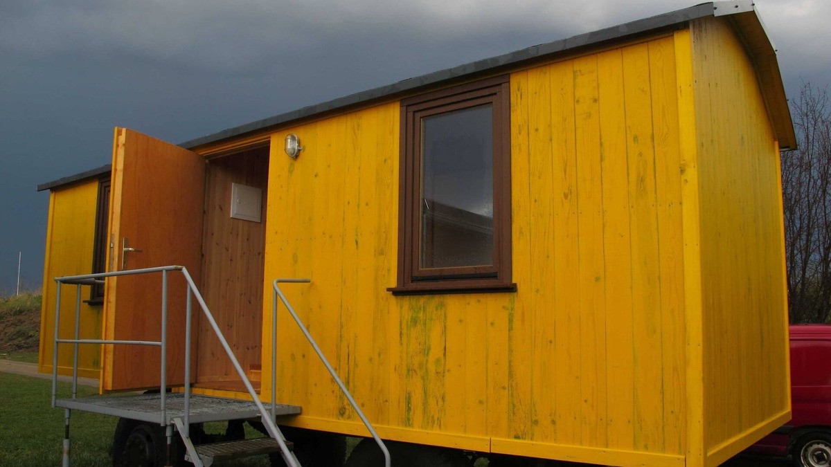 Buchberg Cabin | Caravan 2 left, 1 room with 2 beds - Caravans in Wangeliner garden with summer kitchen - use