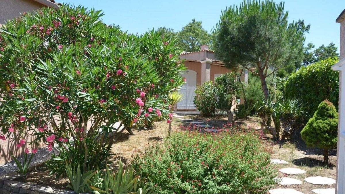Carcassonne Villa | CARCASSONNE SPACIEUSE VILLA tout CONFORT, 7 persons,