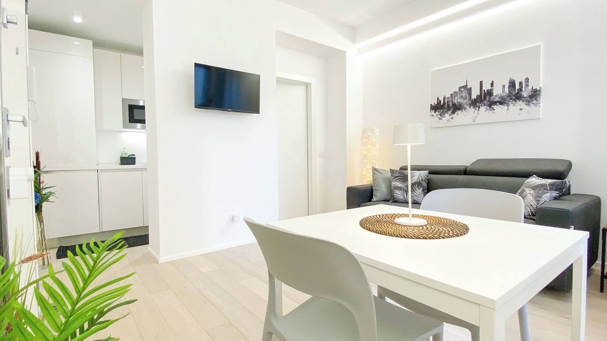 Centro Direzionale Apartment | Cardano suite - 5 minuti dalla Stazione Centrale