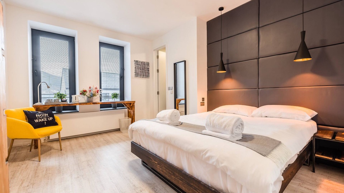 Treorchy Hotel | Cardiff Arms Bistro and Hotel